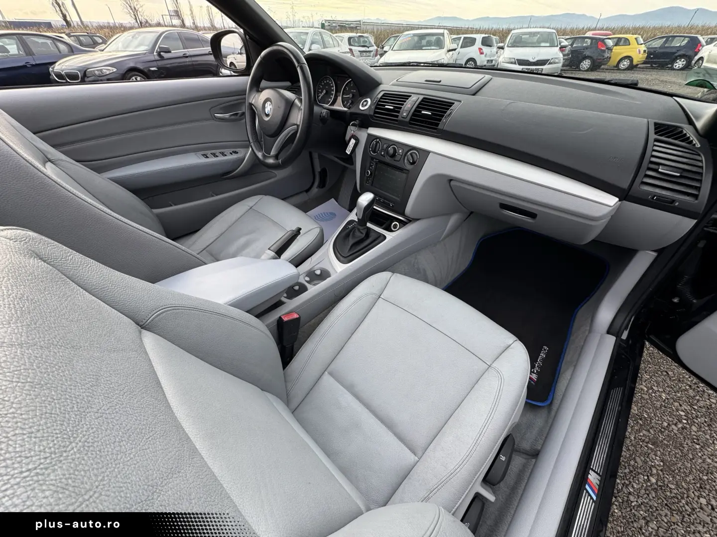 BMW 118i CABRIO    AUTOMAT    EURO 5    NAVIGATIE