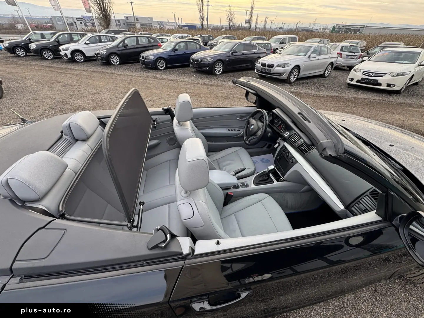 BMW 118i CABRIO    AUTOMAT    EURO 5    NAVIGATIE