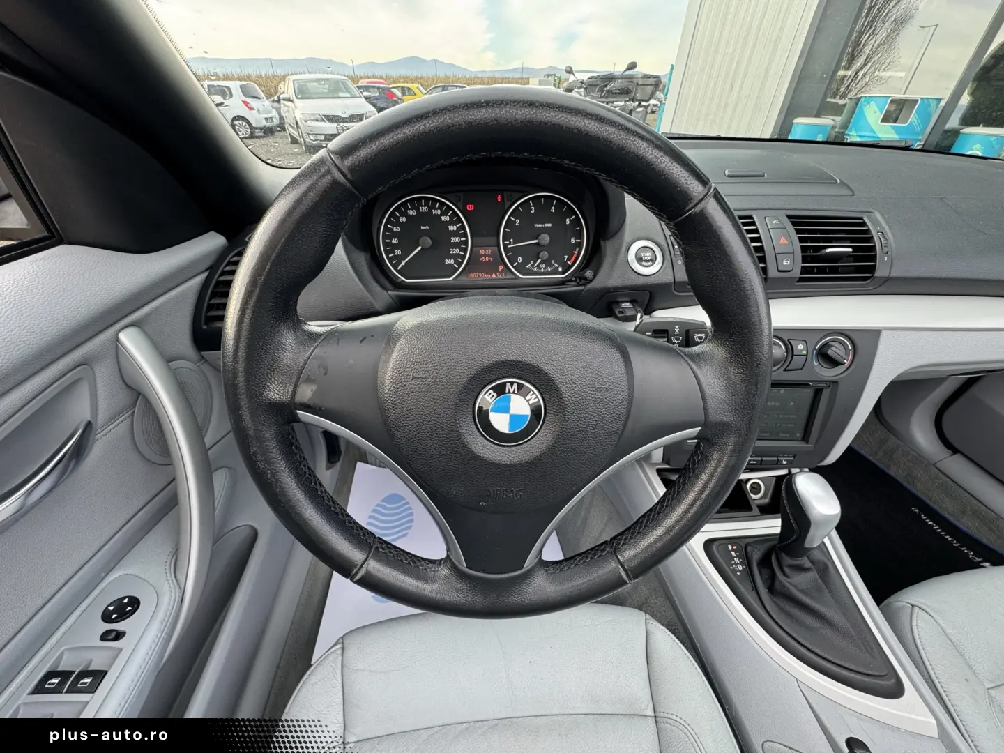 BMW 118i CABRIO    AUTOMAT    EURO 5    NAVIGATIE