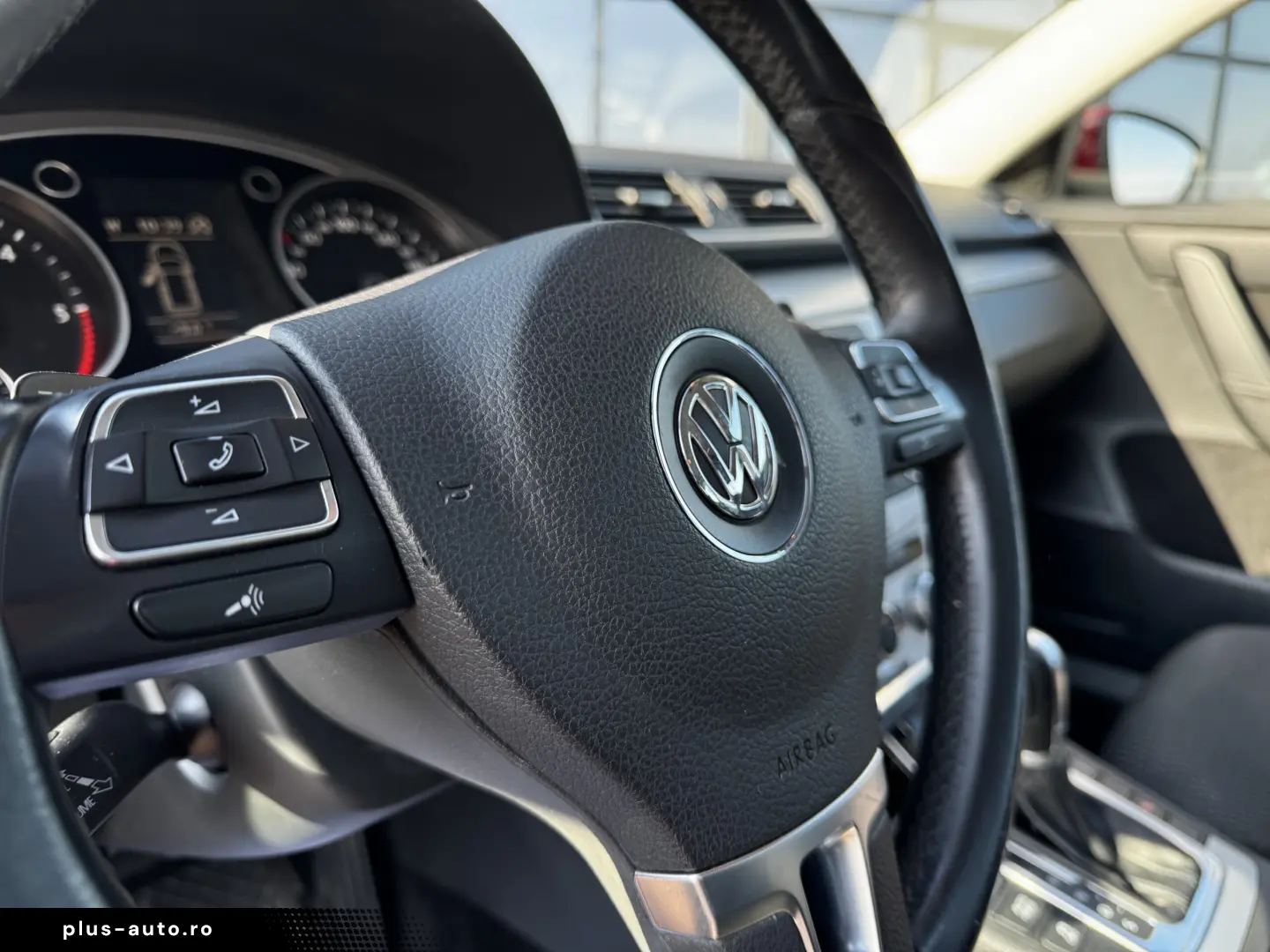 VOLKSWAGEN PASSAT    2.0 TDI    AUTOMAT    SCAUNE INCALZITE
