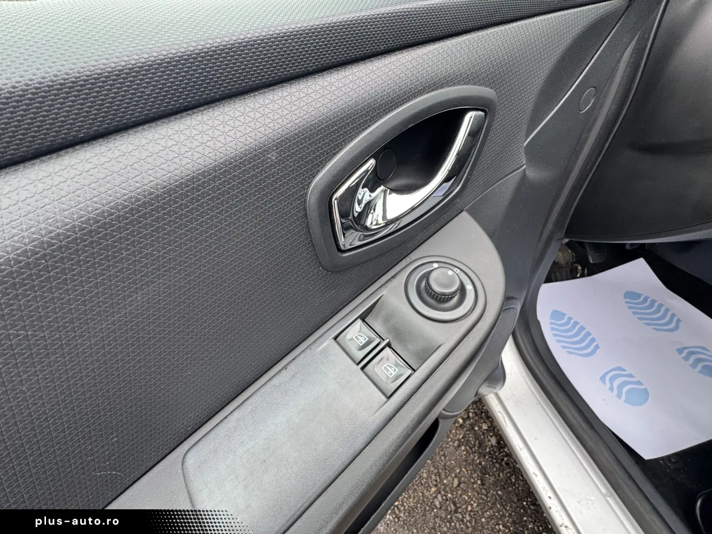 RENAULT CLIO    1.5 dCi    EURO 5    NAVIGATIE