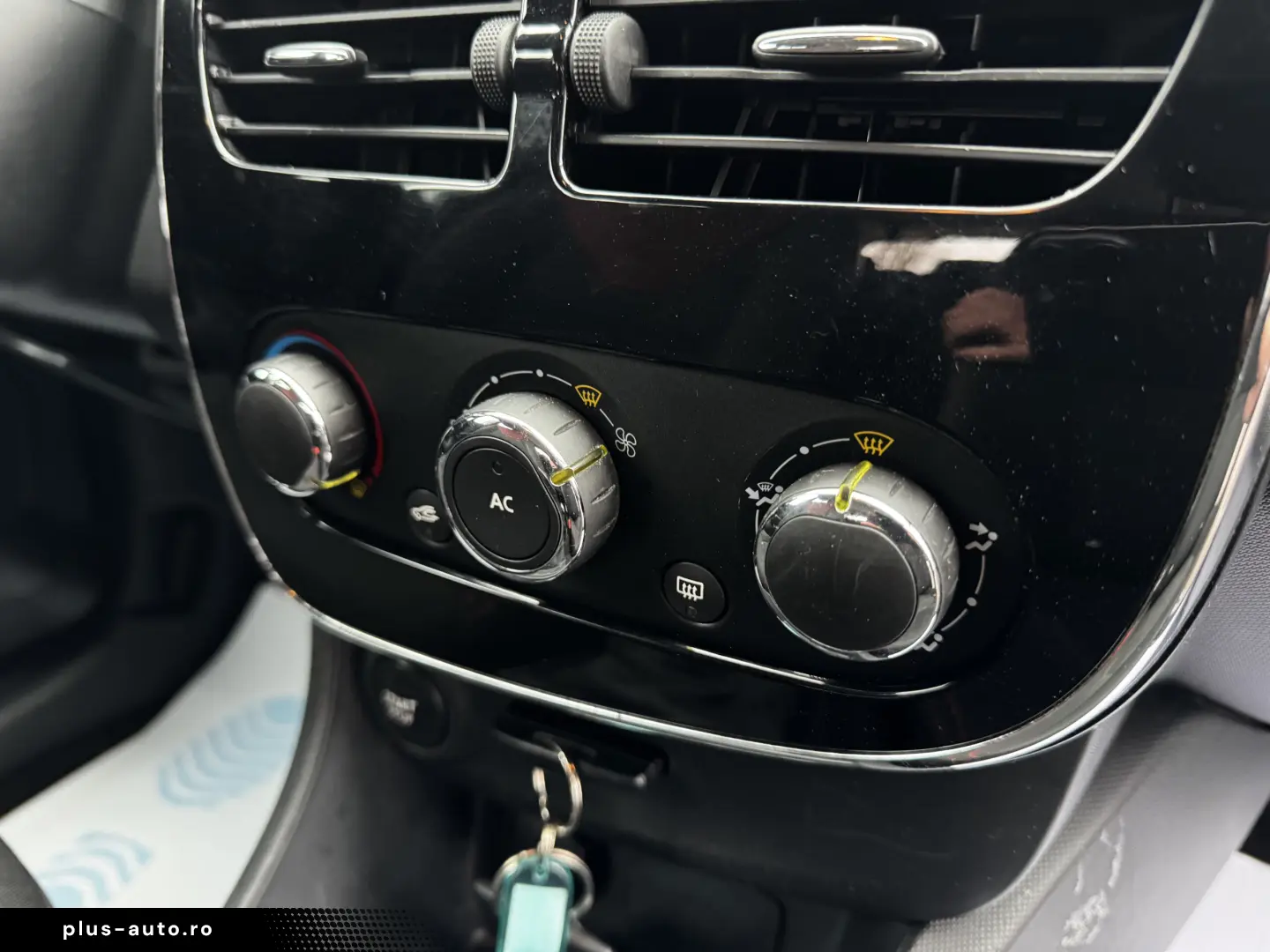 RENAULT CLIO    1.5 dCi    EURO 5    NAVIGATIE