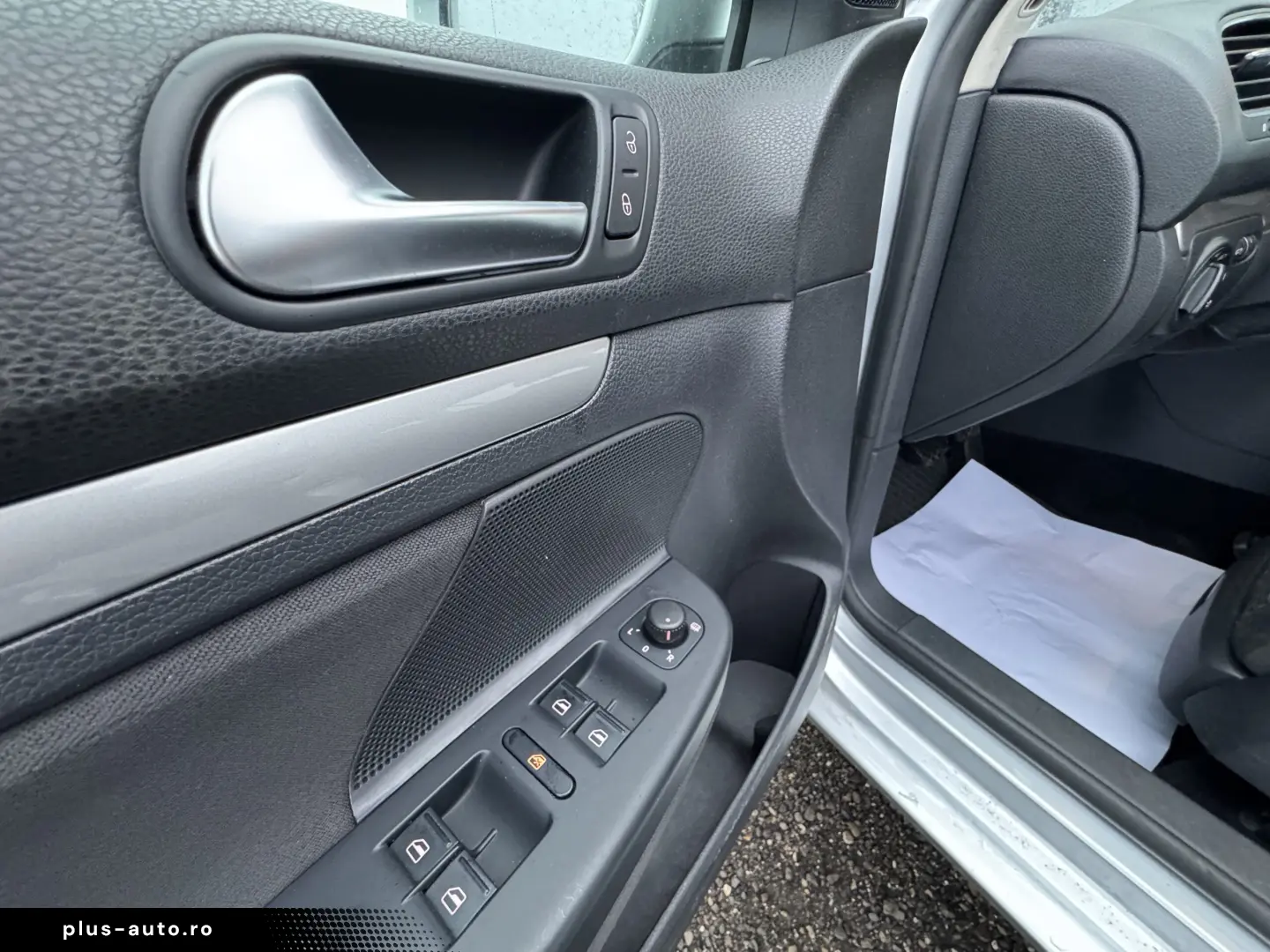 VOLKSWAGEN GOLF VI    1.6 TDI    EURO 5