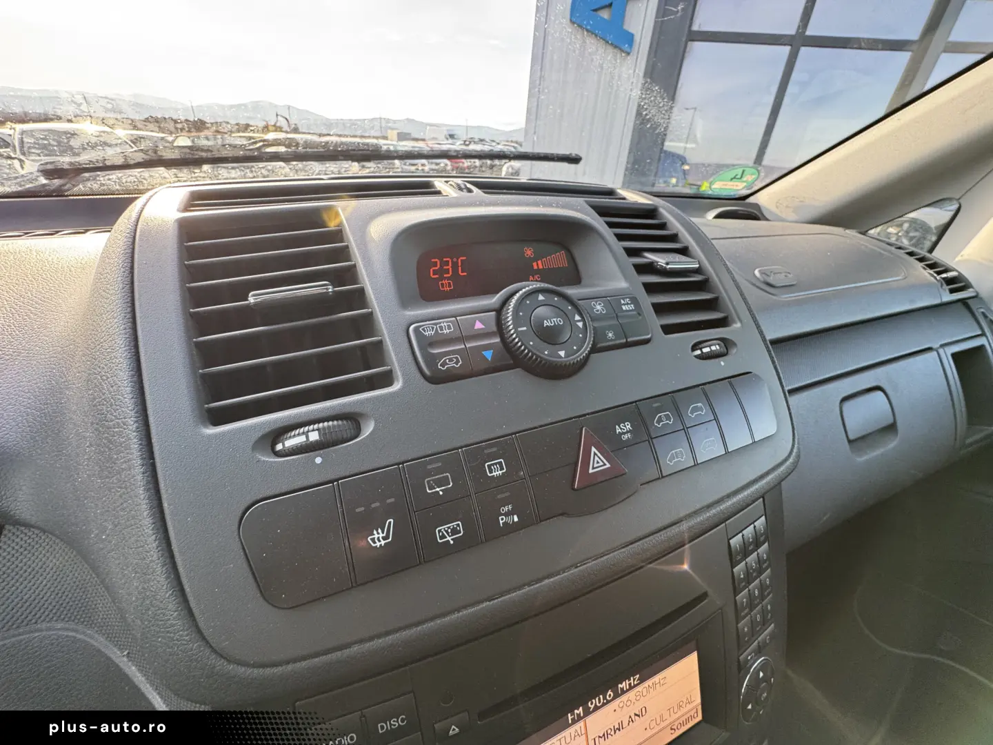 MERCEDES-BENZ VITO LONG    116 CDI    AUTOMAT    RAFTURI