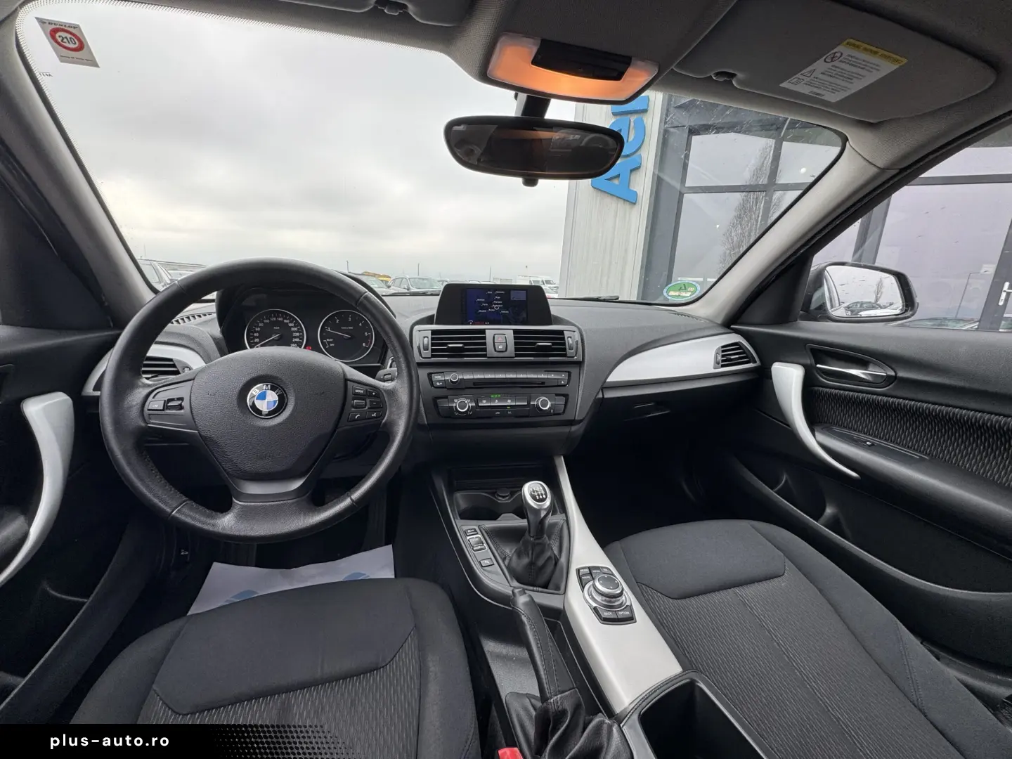 BMW 118d    NAVIGATIE    EURO 5    BI-XENON