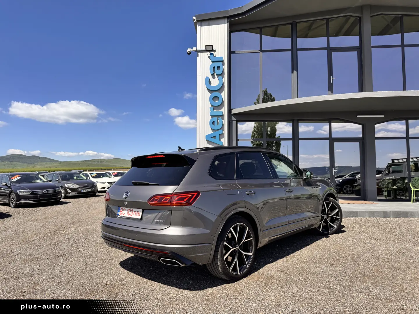 VOLKSWAGEN TOUAREG R    eHYBRID    462 CP    MATRIX    PANO.