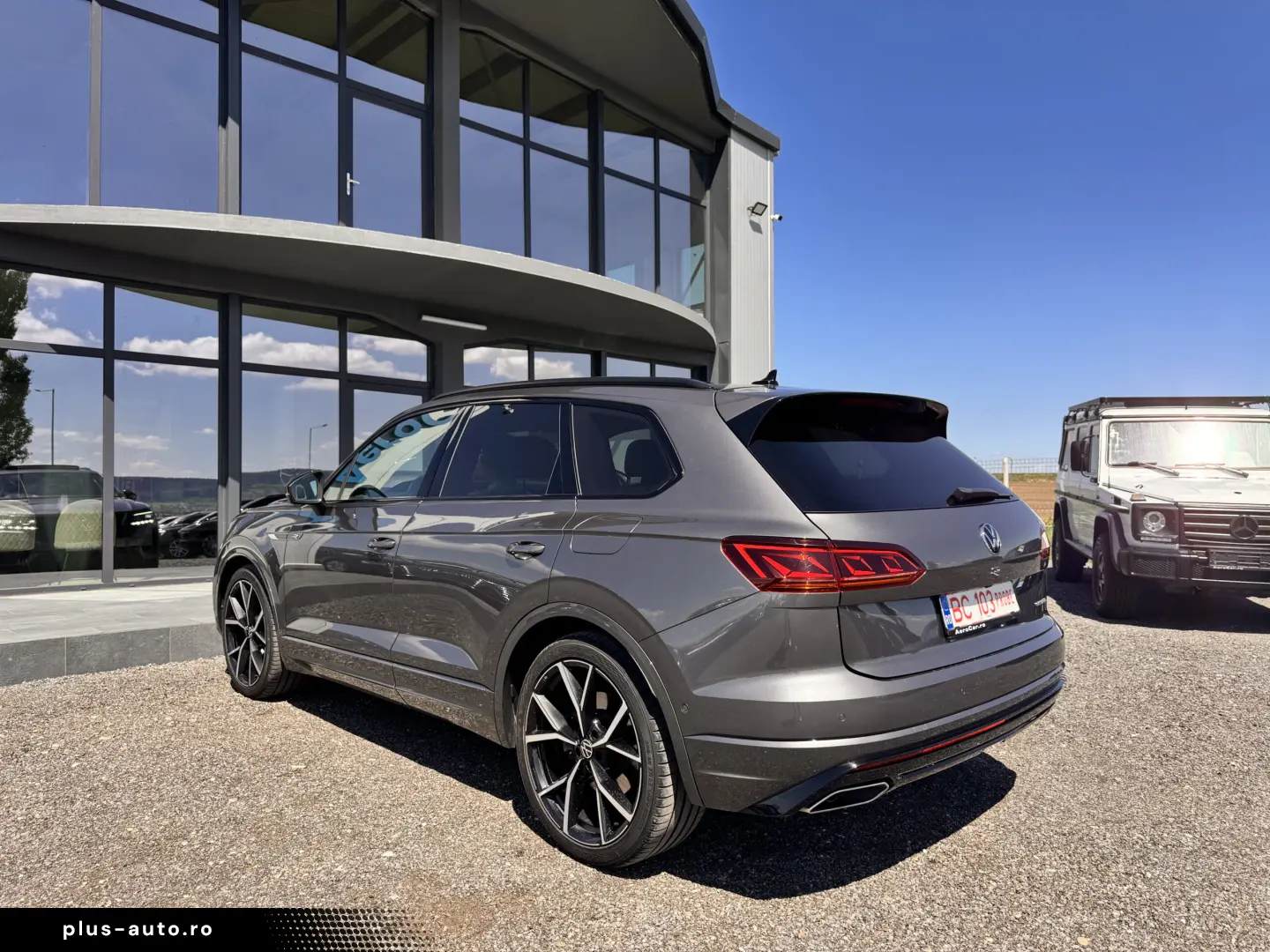 VOLKSWAGEN TOUAREG R    eHYBRID    462 CP    MATRIX    PANO.