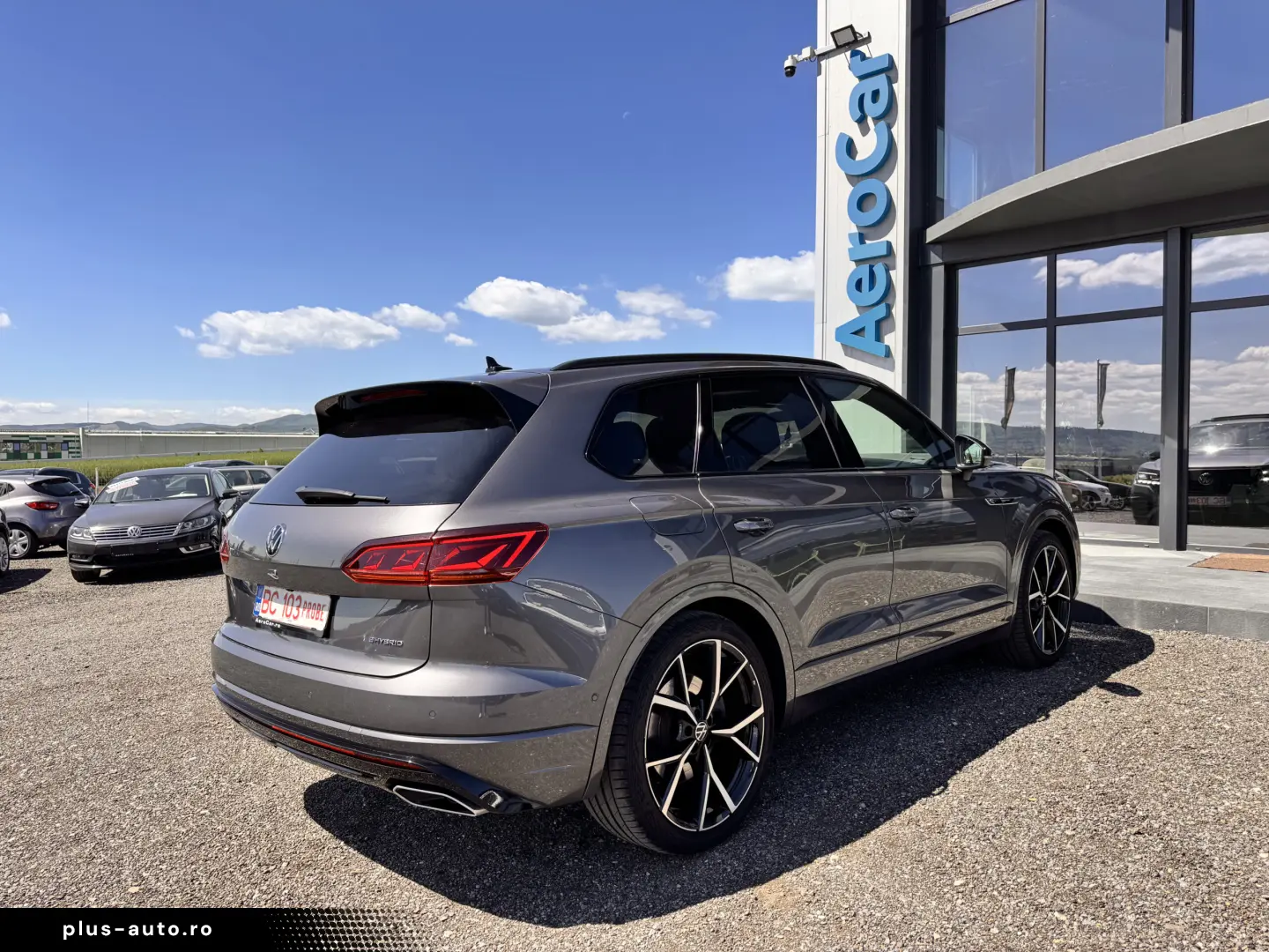 VOLKSWAGEN TOUAREG R    eHYBRID    462 CP    MATRIX    PANO.