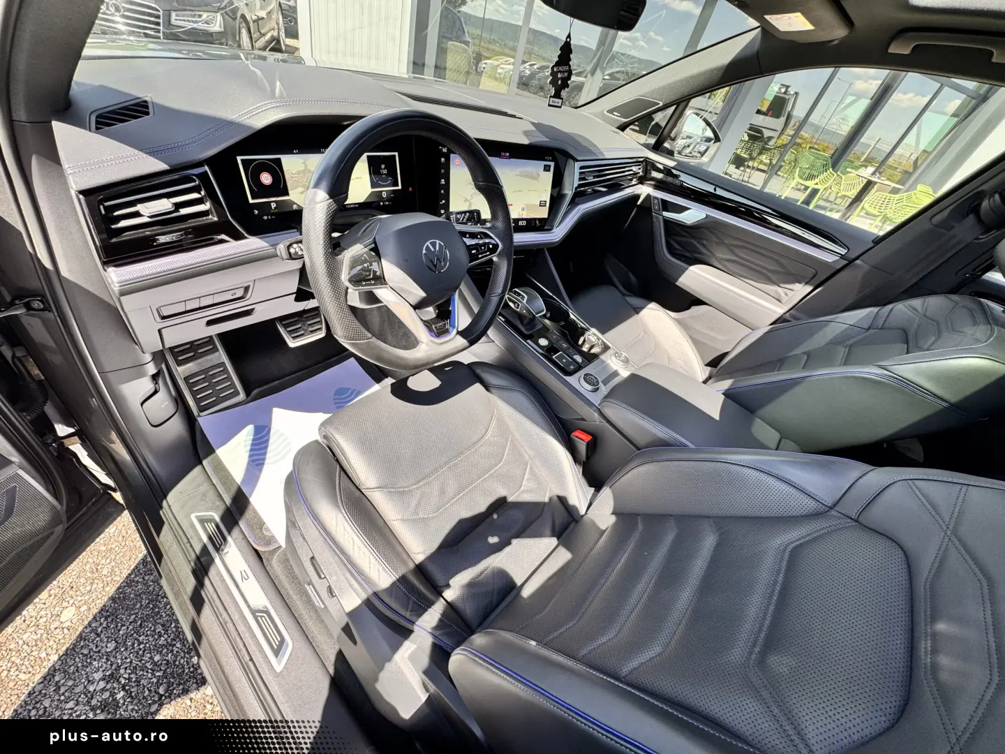 VOLKSWAGEN TOUAREG R    eHYBRID    462 CP    MATRIX    PANO.