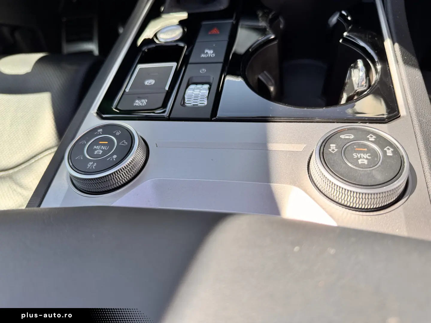 VOLKSWAGEN TOUAREG R    eHYBRID    462 CP    MATRIX    PANO.