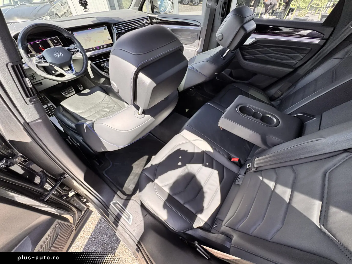 VOLKSWAGEN TOUAREG R    eHYBRID    462 CP    MATRIX    PANO.