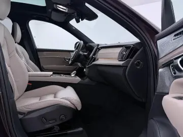 Volvo XC90 T8 Ultra Bright   MY27