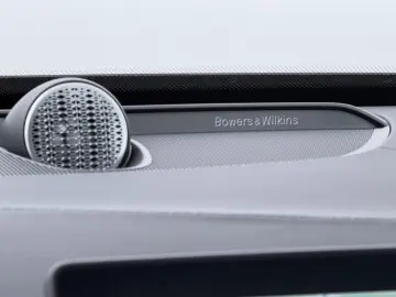Volvo XC90 T8 Ultra Bright   MY27