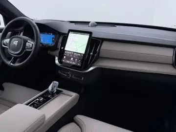Volvo XC90 T8 Ultra Bright   MY27