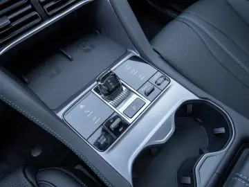 BYD SEAL U DM-i BOOST PLug-in Hibrid