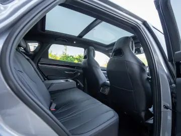 BYD SEAL U DM-i BOOST PLug-in Hibrid