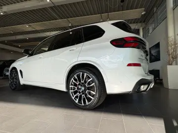 BMW X5 xDrive30d Navi Tempom.aktiv Panoramadach