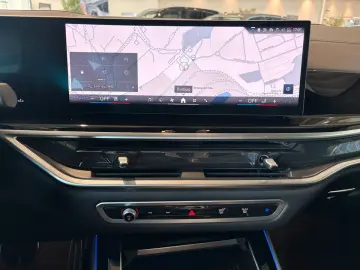 BMW X5 xDrive30d Navi Tempom.aktiv Panoramadach