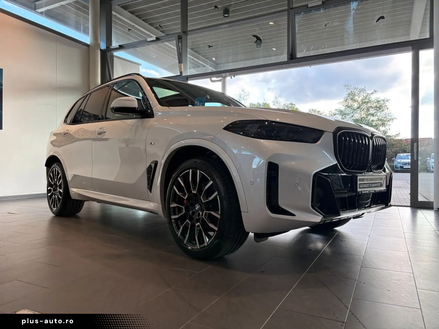 BMW X5 în leasing operațional MOOV