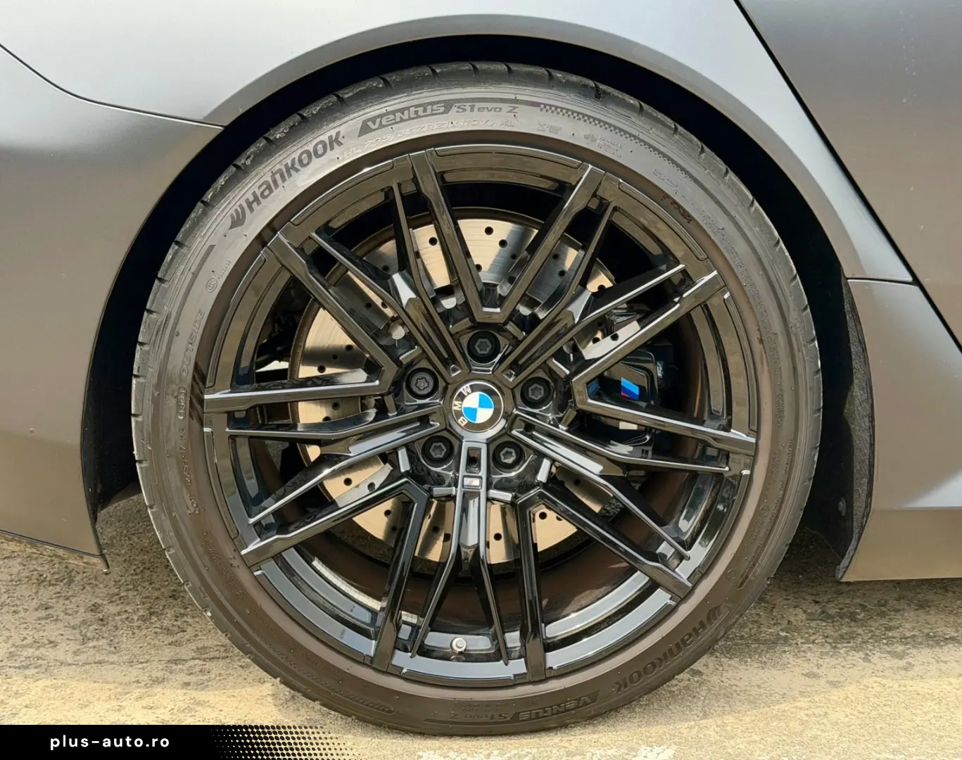 BMW M5 Plug-In Hybrid M Drivers Package Carbon