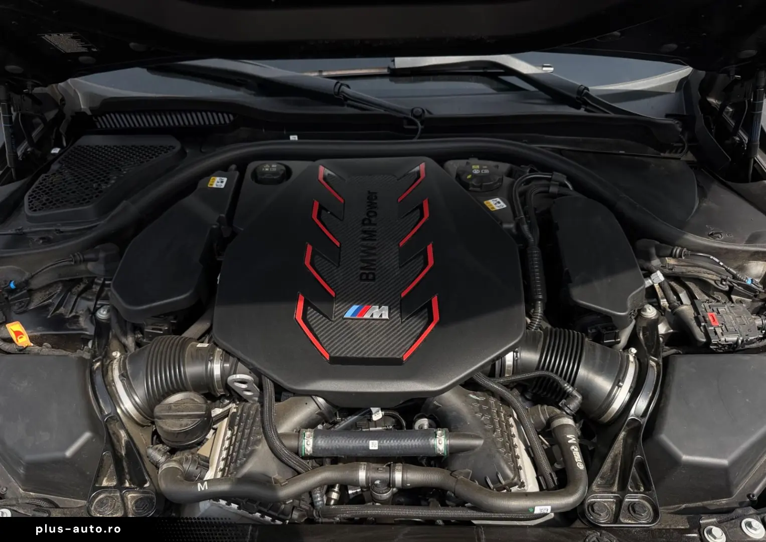 BMW M5 Plug-In Hybrid M Drivers Package Carbon