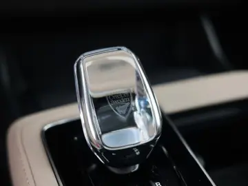 Volvo XC90 T8 AWD Ultra Dark   Heico - Voll!