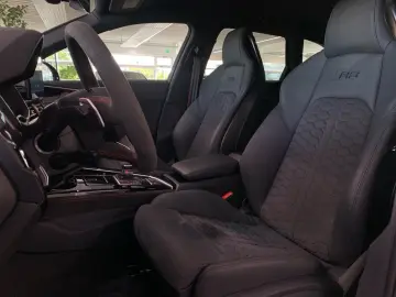 AUDI RS4 Competition  quattro tiptronic B&O MATRIX PA