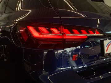 AUDI RS4 Competition  quattro tiptronic B&O MATRIX PA