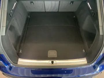 AUDI RS4 Competition  quattro tiptronic B&O MATRIX PA