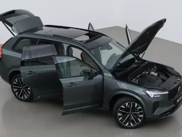 Volvo XC90 T8 Ultra Dark   MY27   Harman