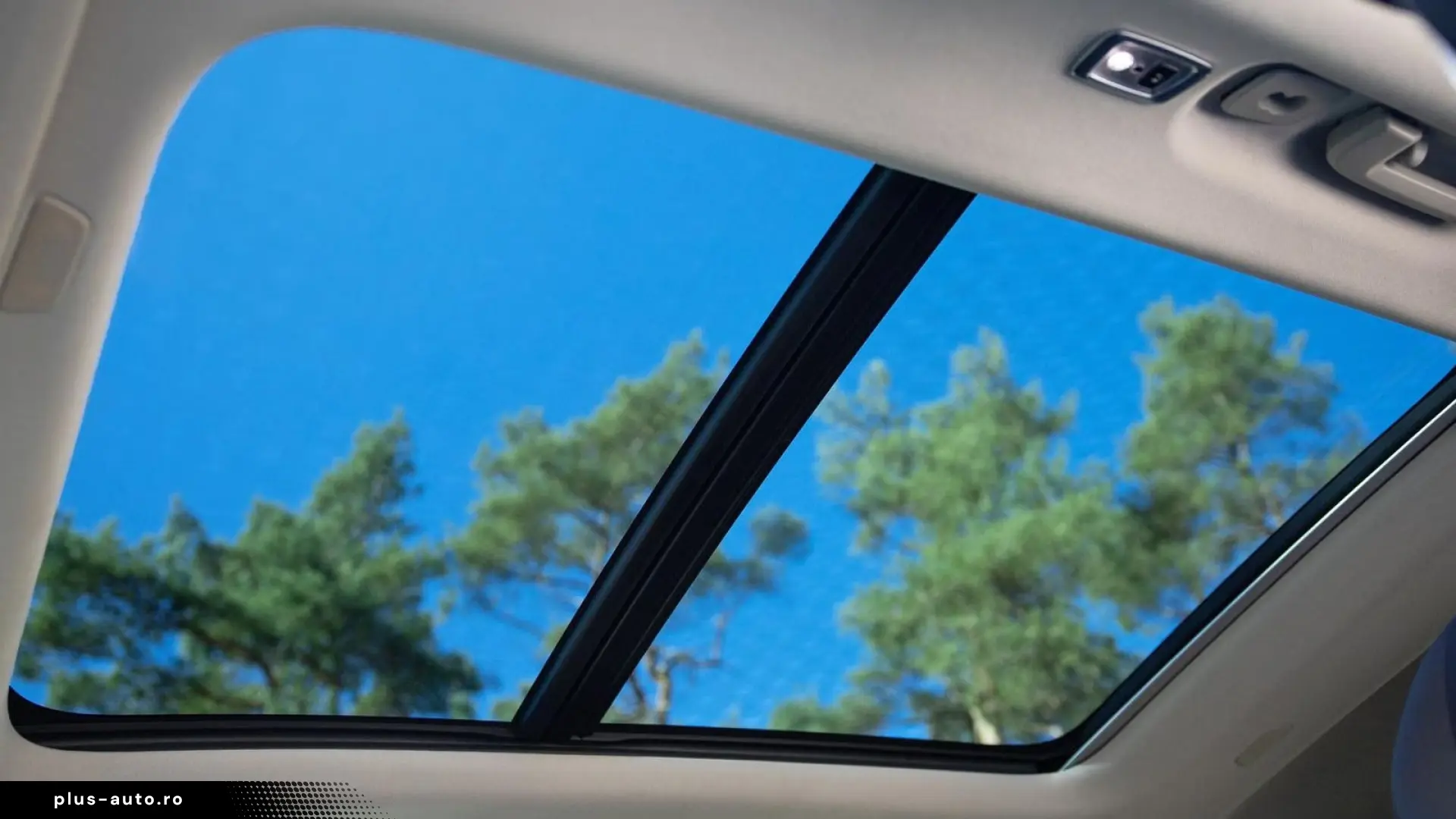 Volvo XC90 T8 Ultra Bright   MY27