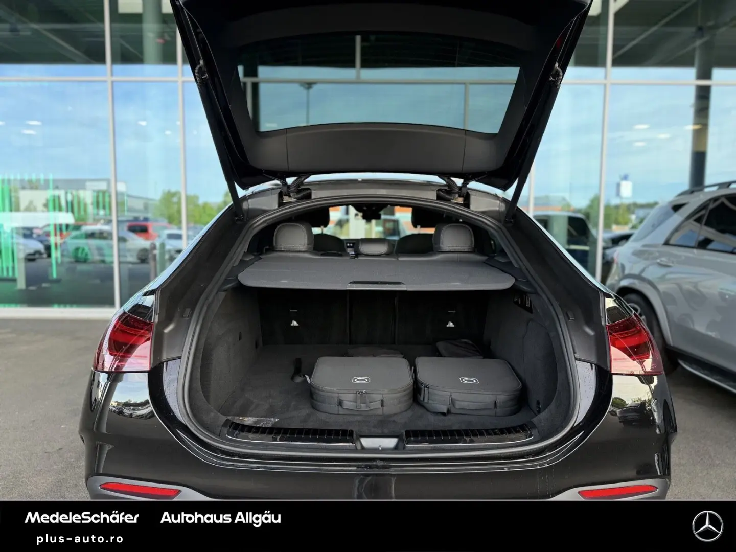 MERCEDES-BENZ GLE 350 de 4M AMG Night 21  Airmatic AHK Pano