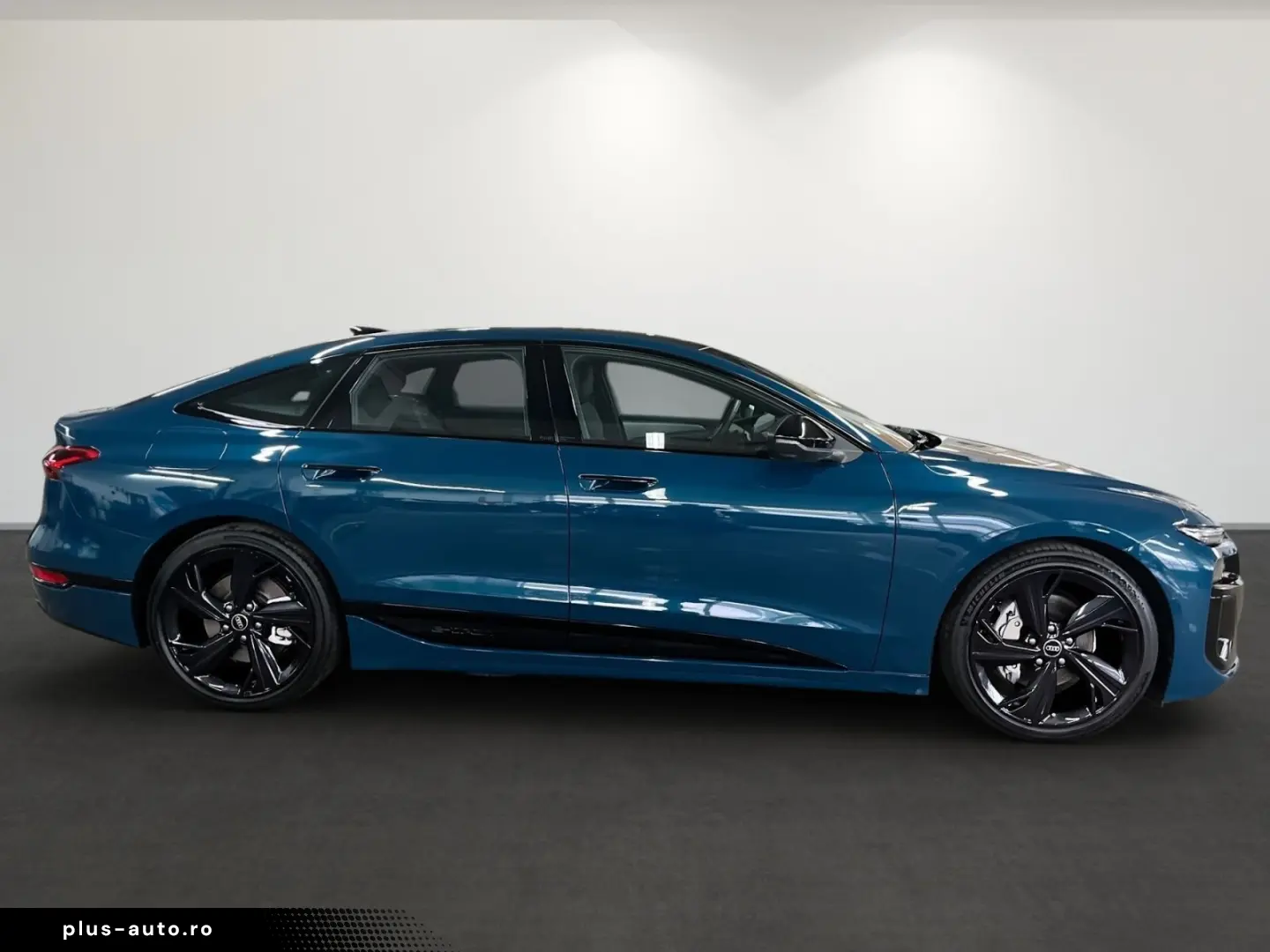 AUDI A6 Sportback e-tron performance 270 kW PANO AHK