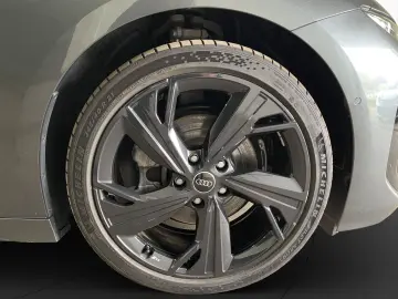 AUDI A6 Sportback e-tron AHK Pano LED LM 21  360  B&O