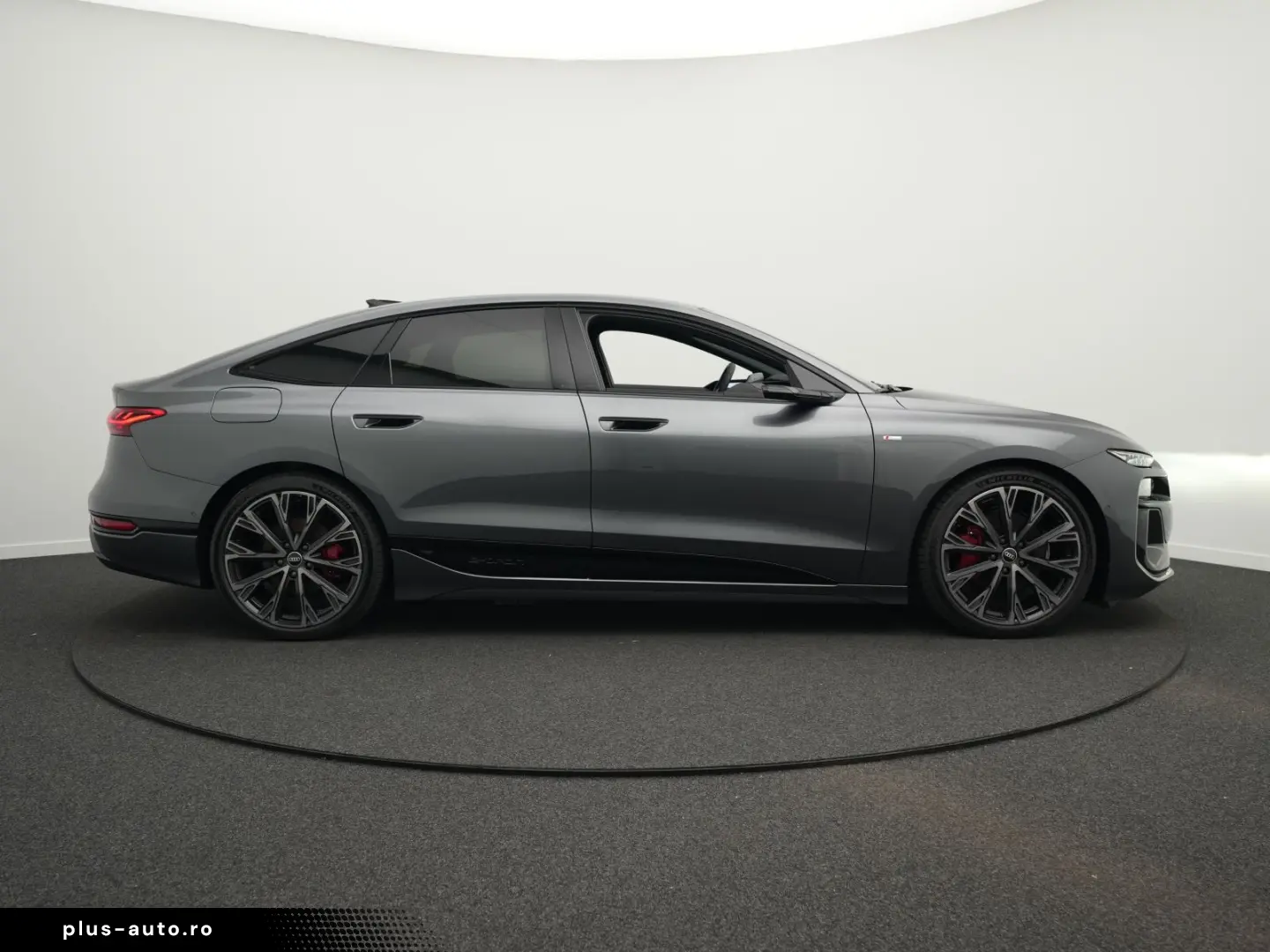 AUDI A6 Sportback e-tron 2x S line  AHK PANO 21''