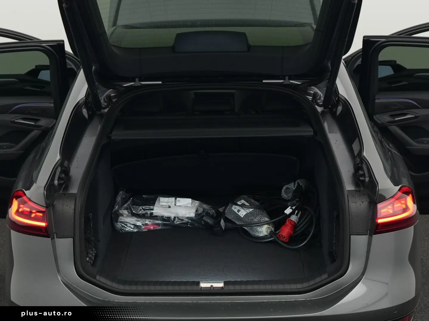 AUDI A6 Sportback e-tron 2x S line  AHK PANO 21''