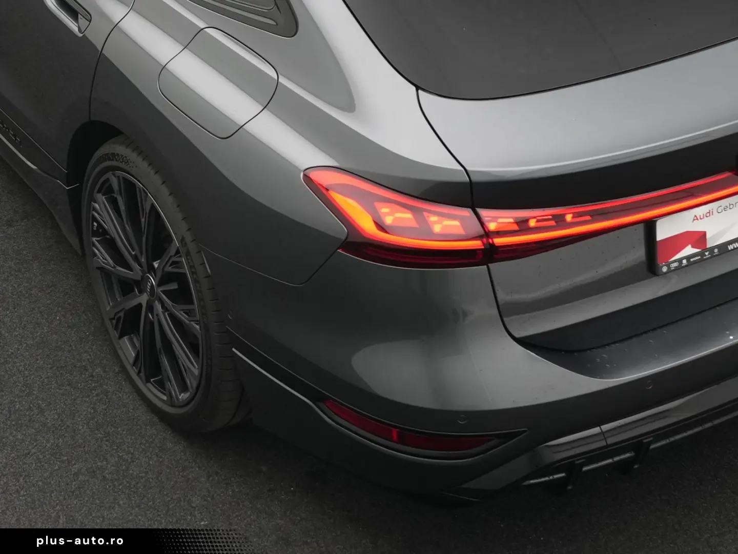 AUDI A6 Sportback e-tron 2x S line  AHK PANO 21''