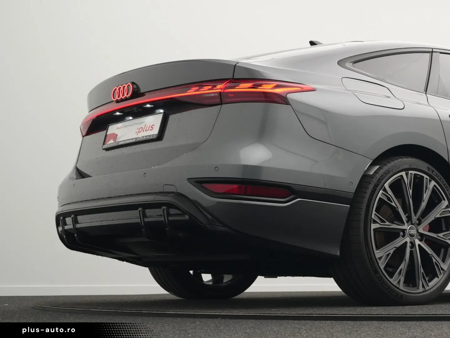 AUDI A6 Sportback e-tron 2x S line  AHK PANO 21''