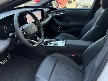 AUDI A6 e-tron Sportback performance Matrix Pano ACC