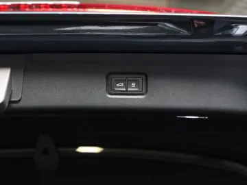 AUDI A6 e-tron Sportback quattro Pano LM21 Matrix LED