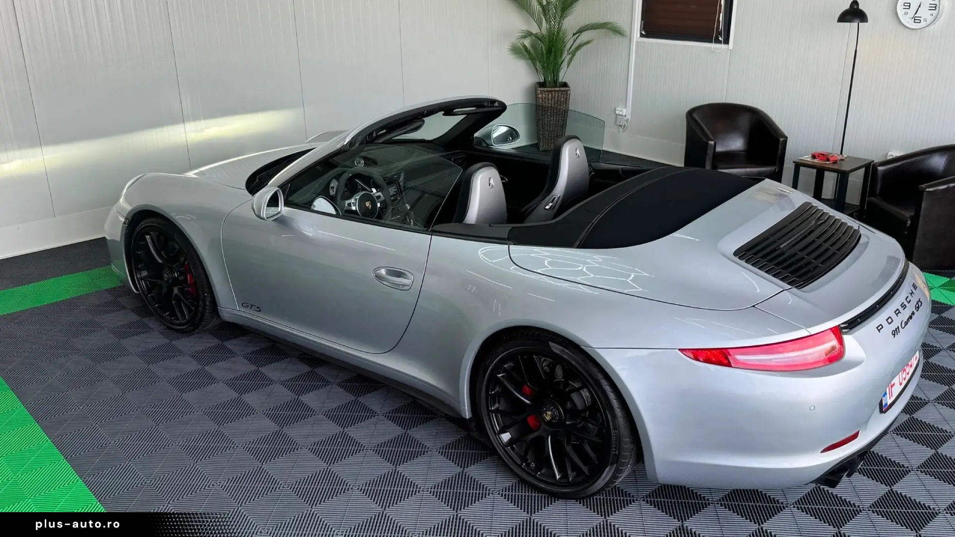 Porsche 911 Carrera GTS Cabriolet PDK