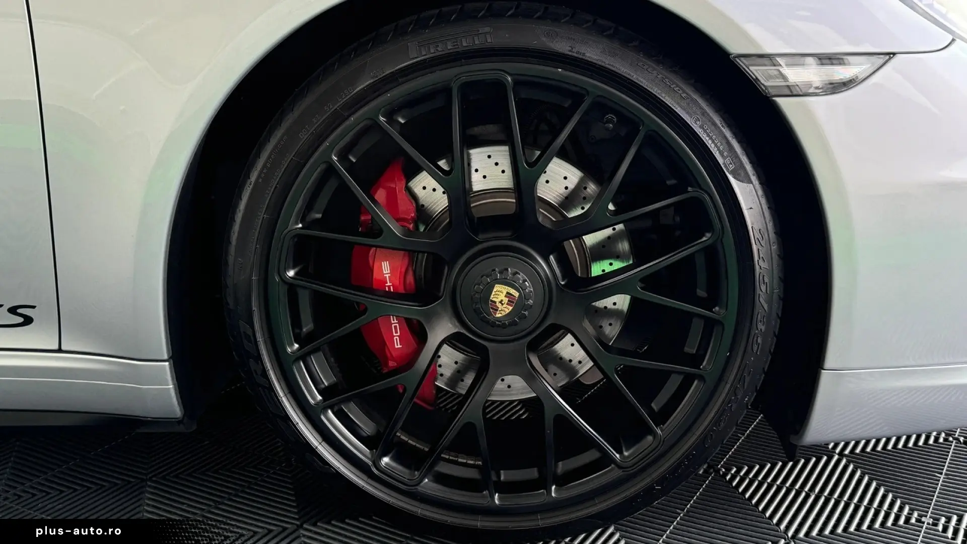 Porsche 911 Carrera GTS Cabriolet PDK