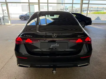 Mercedes-Benz E 220 d 4Matic AMG PremiumPlus Superscreen 21