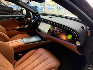 Mercedes-Benz E 220 d 4Matic AMG PremiumPlus Superscreen 21