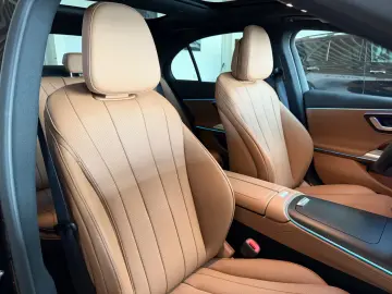 Mercedes-Benz E 220 d 4Matic AMG PremiumPlus Superscreen 21