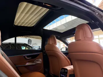 Mercedes-Benz E 220 d 4Matic AMG PremiumPlus Superscreen 21