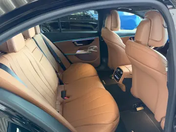 Mercedes-Benz E 220 d 4Matic AMG PremiumPlus Superscreen 21