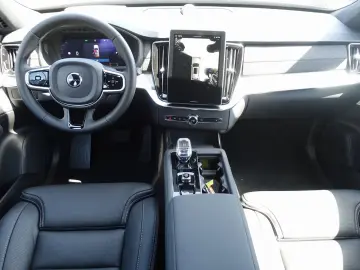 Volvo XC90 Black Edition T8