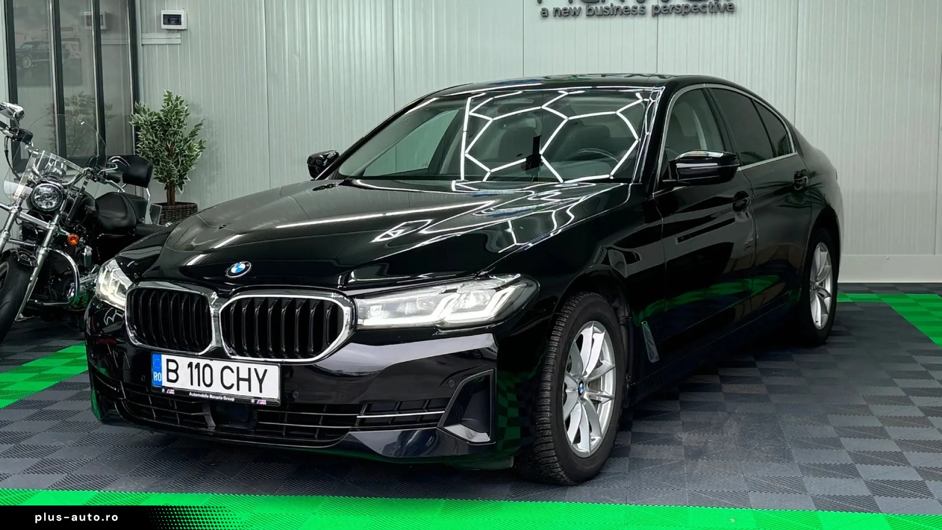 BMW Seria 5 530i xDrive AT MHEV