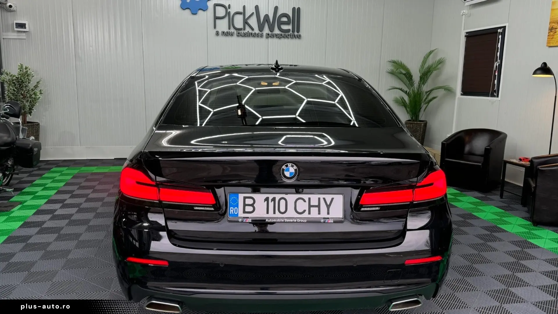 BMW Seria 5 530i xDrive AT MHEV